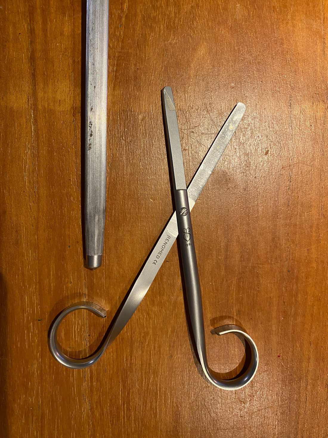 Opas saksien teroittamiseen kotona: milloin, miksi ja miten